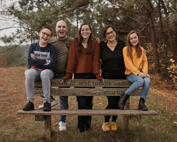 familie fotoshoot bij duintrap Schoorl
